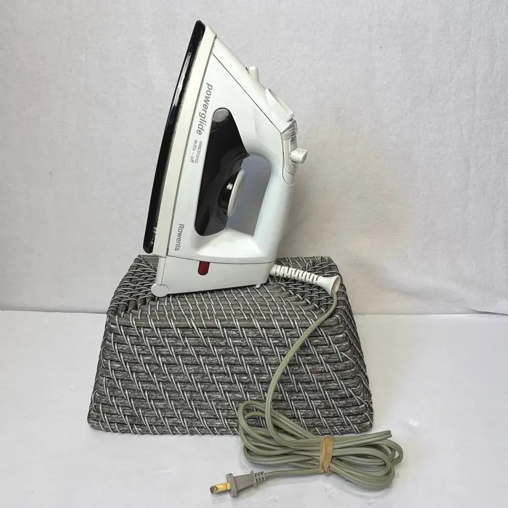 ROWENTA 1200W PowerGlide DE-02 Stainless Steel Airglide Steam Iron